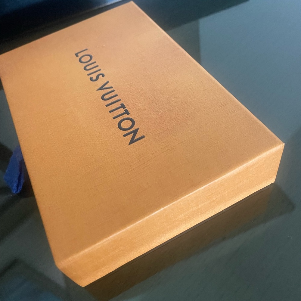 Authentic Louis Vuitton Jewelry Gift Box - Picture 2 of 10